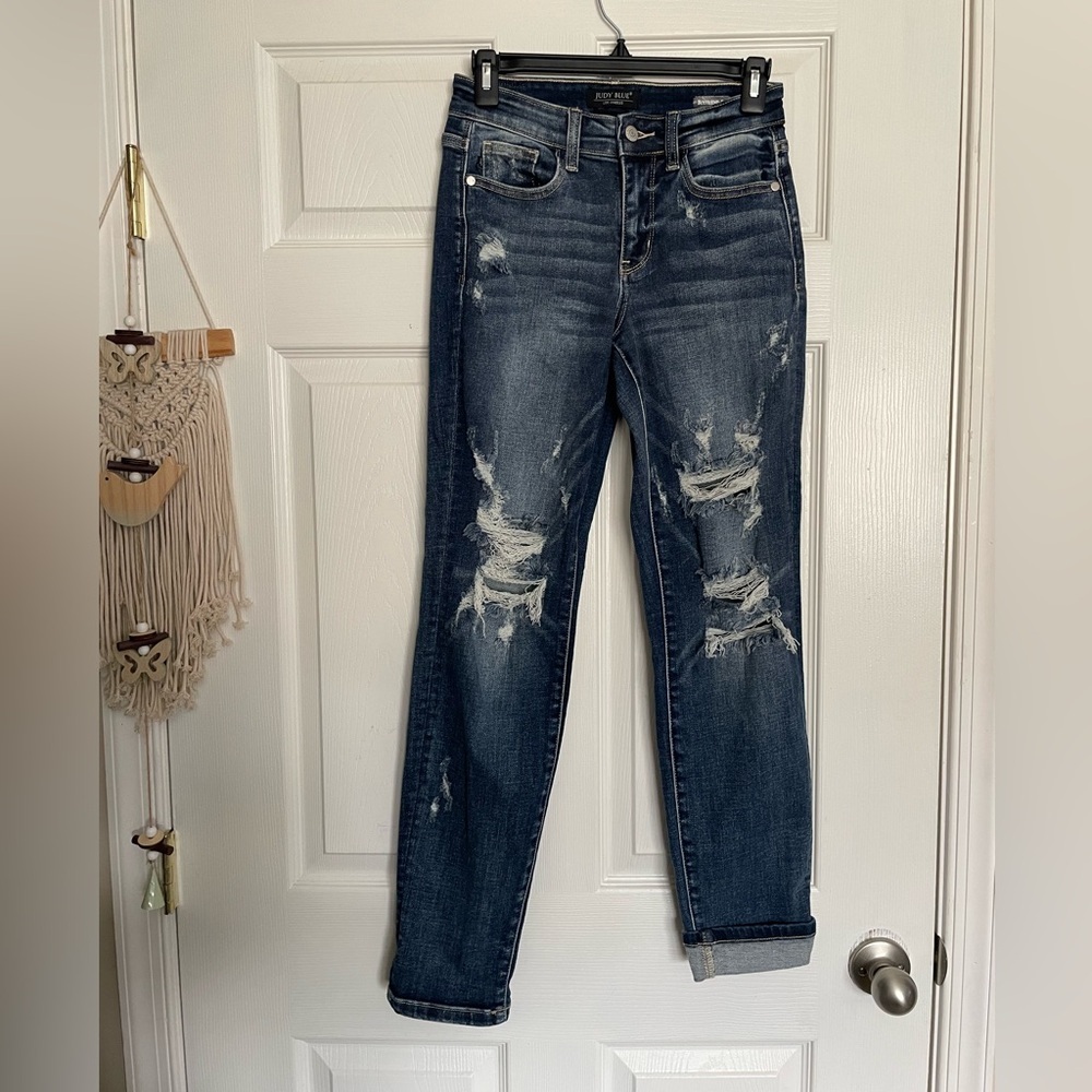 Judy Blue Women’s size 0/24 Dark Blue Distressed Boyfriend Fit Jeans